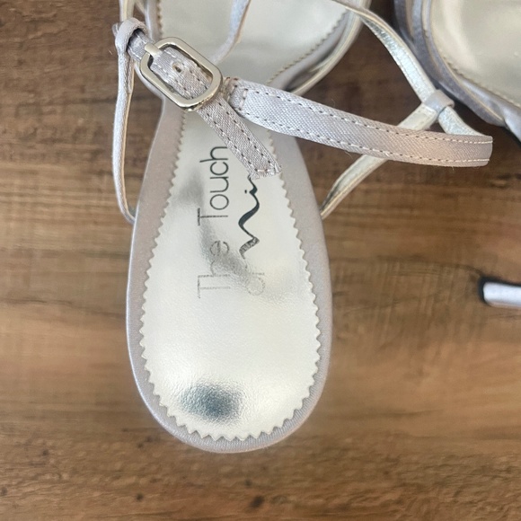 Nina Dressy Heels, Silver with rhinestones, 7.5, VGUC - Picture 4 of 8